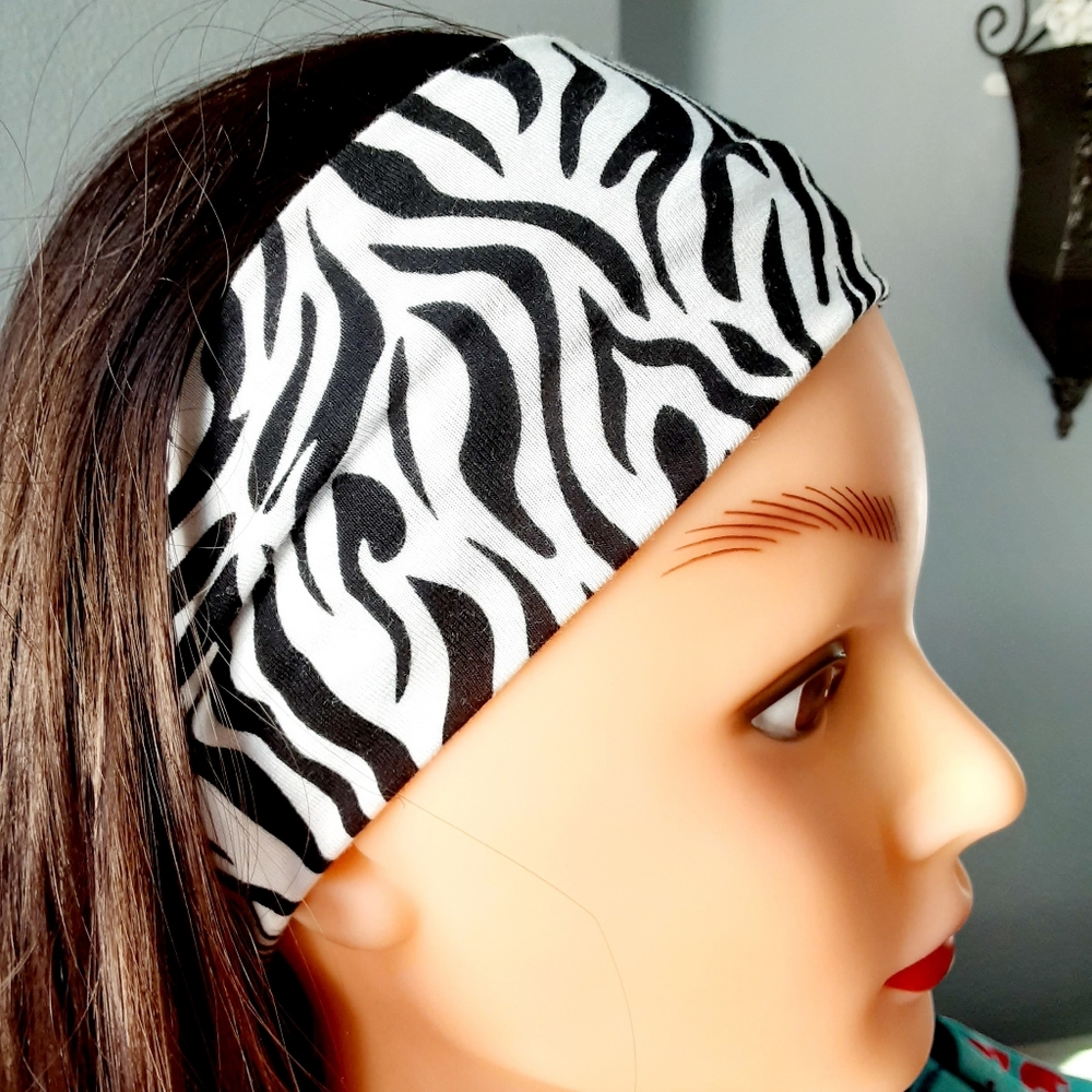 Zebra striped wide non slip fitness band